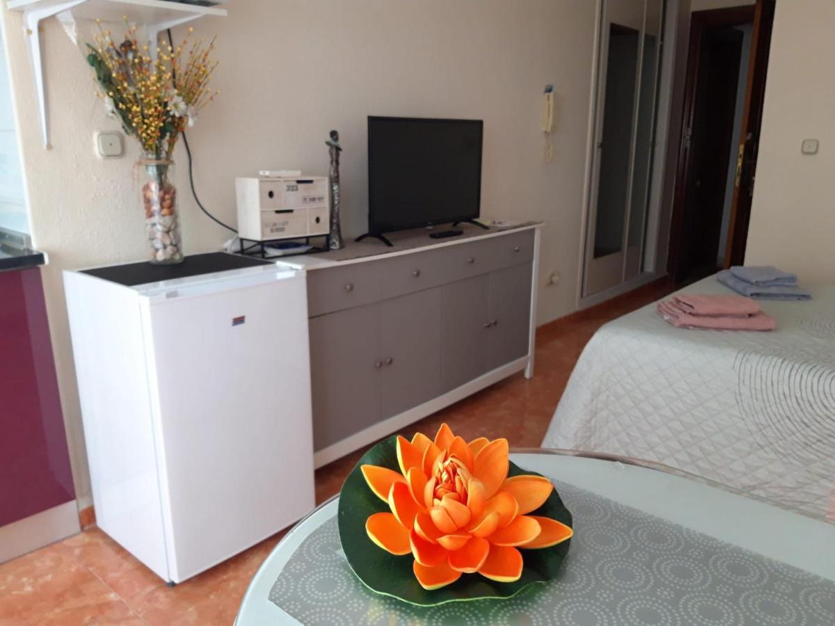 Almudena Estudio Torrevieja Esterno foto